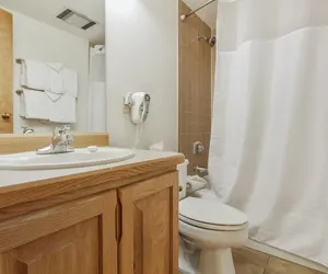 Photo 4 - Village Square 1 Bedroom Condo #237/239