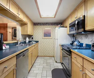 Photo 3 - Village Square 1 Bedroom Condo #542/544