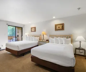Photo 3 - Copper Mountain Inn Hotel Style Room with 2 Beds  #221