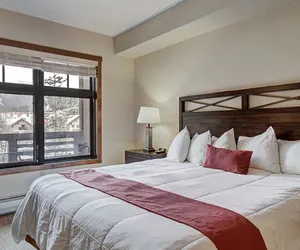 Photo 5 - Cirque 2 Bedroom Condo #210