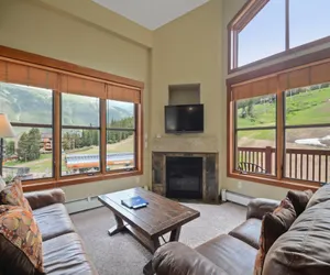 Photo 2 - Copper One 2 Bedroom Condo #421