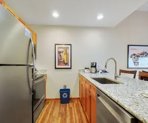 Photo 4 - Copper One 1 Bedroom Condo #211