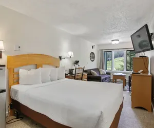 Photo 2 - Foxpine Hotel Style Room with 1 Bed  #206