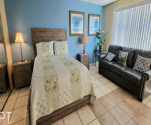 Photo 4 - Neat Efficiency near Beach * Great Pool * BBQ (Gulfview I #205)