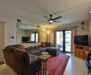 Photo 4 - Oceanview condo With Pools, Beach Access, Kitchen
