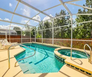 Photo 5 - Arler House - Amazing 4 Bed 3 Bath - Private Pool