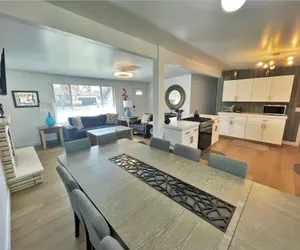 Photo 3 - Sagehill House