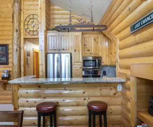 Photo 5 - Comstock Lodge - Two Bedroom Condo with Hot Tub #306