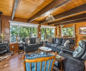 Photo 2 - Cozy Cabin On The Cove - Lakefront with Private Dock