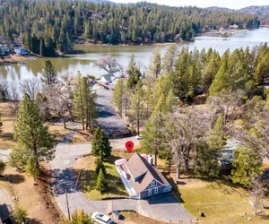 Photo 2 - Escape At The Lake - Awesome Location Directly Across the Street from the Lake Lodge Beach