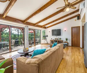 Photo 2 - The Happy Place - Mountain Views and Amenities Galore