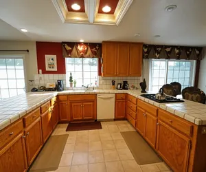 Photo 5 - Yosemite Villa - Only 0.3 Miles from Lake Lodge Beach and Playground