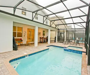 Photo 2 - Storey Lake 7 Bedroom With Extra Large Bedrooms!