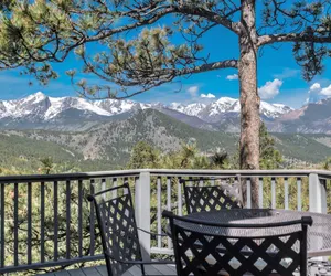 Photo 5 - Cliffview Luxury Vacation Rental at Windcliff