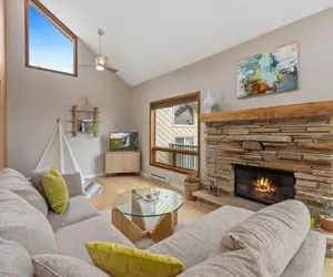 Photo 3 - Cliffview Luxury Vacation Rental at Windcliff