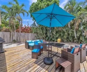 Photo 5 - Charming Florida Home Minutes to the Beach