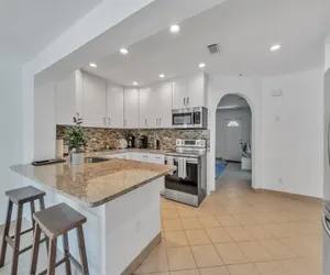 Photo 4 - Charming Florida Home Minutes to the Beach