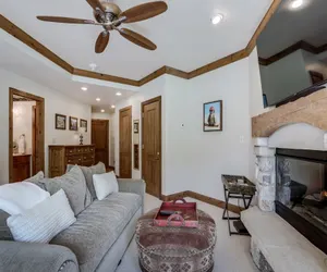 Photo 4 - Spacious studio condo with lift view at Elkhorn Lodge