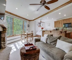 Photo 3 - Spacious studio condo with lift view at Elkhorn Lodge
