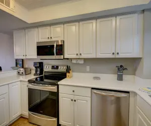 Photo 4 - 527 El Matador