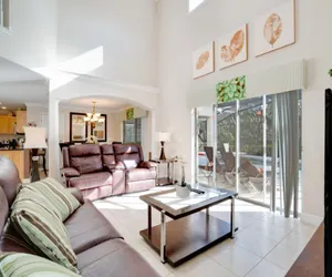 Photo 5 - 4 bedroom villa with a private pool!