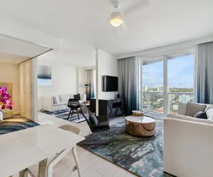 Photo 2 - Luxury Suite with Heated Pool / Gym in The W Residences