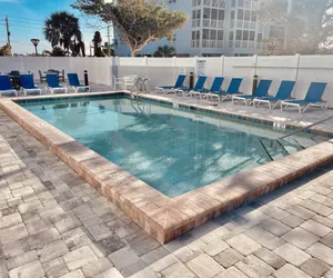 Photo 5 - Beach Villas 202 Gulf-View: Beachfront, Pool, Walk Times Sq