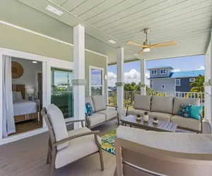 Photo 3 - 2633 Coconut Sunsets B: 4BR w/ Pool & Steps to Beach
