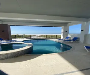 Photo 3 - 61 Once Upon A Tide: 4BR Beachfront with Pool & Spa!