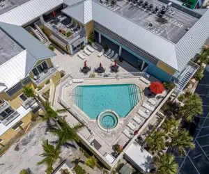 Photo 3 - Harbour House 213: Pool, Balcony, Steps from Times Square