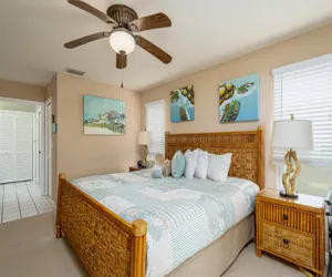 Photo 4 - 14933 Sunset Special: 3BR Oasis, Heated Pool, Lake Views