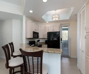 Photo 2 - Bonita Paddle Manor Retreat w/ Outdoor Kitchen