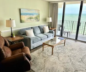 Photo 2 - ROYAL GARDEN RESORT 815