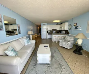 Photo 3 - ROYAL GARDEN RESORT 209