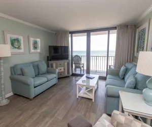Photo 4 - ROYAL GARDEN RESORT 201
