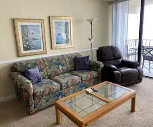 Photo 2 - ROYAL GARDEN RESORT 412