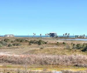 Photo 2 - Cove Harbor Beach House