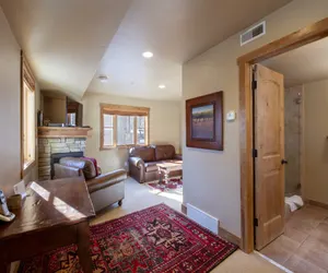 Photo 2 - Jupiter Inn 10