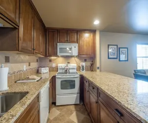 Photo 2 - Resort Plaza 5009