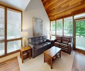 Photo 2 - Pay Day 189