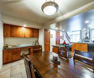 Photo 4 - Park Avenue 245