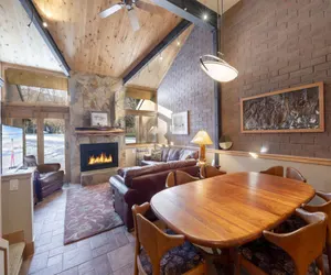 Photo 4 - Park Avenue 227