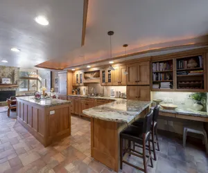 Photo 5 - Park Avenue 227