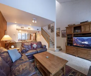 Photo 4 - Park Avenue 231