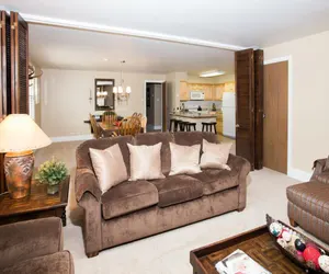Photo 2 - Resort Plaza 5040