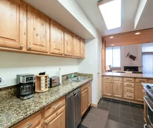 Photo 4 - Park Avenue 292