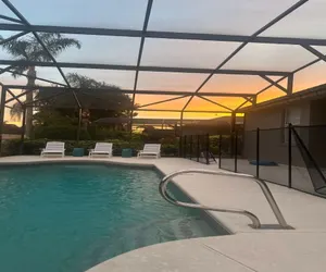 Photo 2 - 4 bedroom home with a private pool!