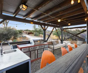 Photo 5 - Jackalope Junction-Hot Tub, Fire Pit, BBQ & Desert Views!