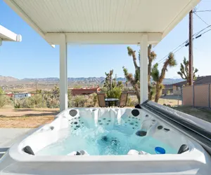 Photo 3 - Hillside Desert House - Hot Tub, Fire Pit and BBQ!