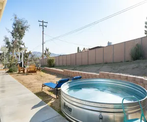 Photo 2 - Hillside Desert House - Hot Tub, Fire Pit and BBQ!